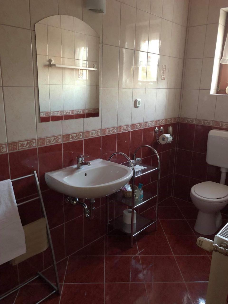 Kristaly Apartmanhaz Sárvár Екстериор снимка