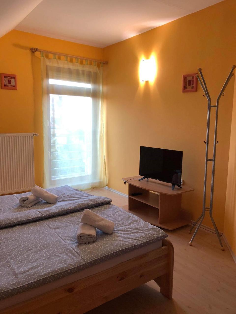 Kristaly Apartmanhaz Sárvár Екстериор снимка