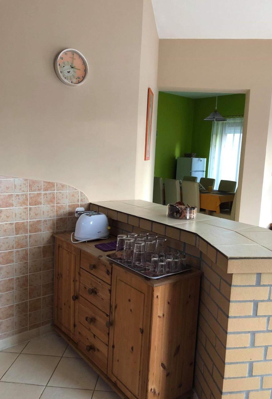 Kristaly Apartmanhaz Sárvár Екстериор снимка